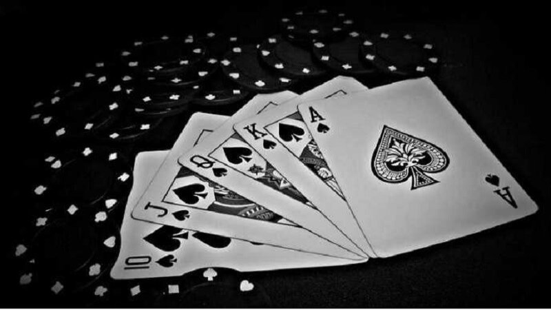 Thùng phá sảnh là nhóm bài hiếm gặp trong game bài Xì tố